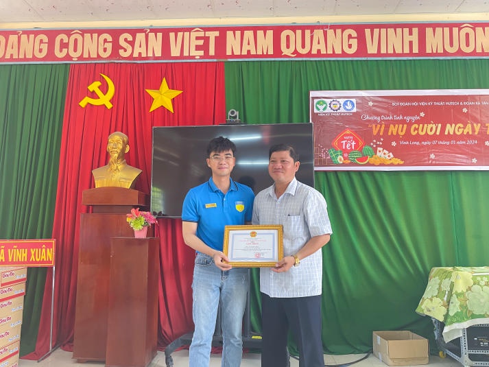 13WIN13 Engineering students bring joy to Tet Holiday with enthusiastic volunteer efforts 41