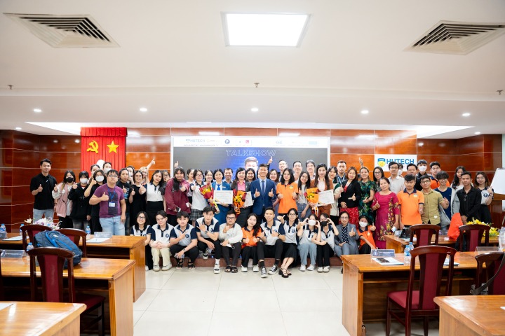 13Win 21 link không chặn Khoa Marketing - Kinh doanh quốc tế 13WIN13 hiểu và định hướng bản thân cùng chuyên gia 122