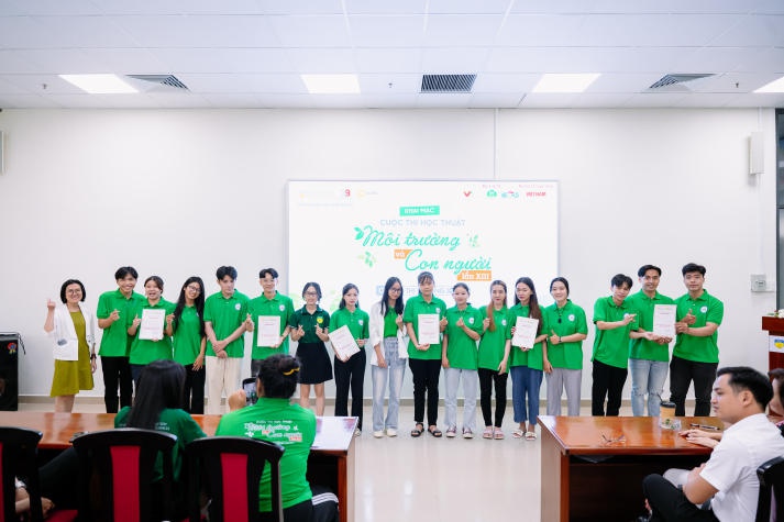 Sôi nổi vòng Sơ loại Cuộc thi “Môi trường và con người” lần thứ XIII của Viện Khoa học Ứng dụng 13WIN13 108