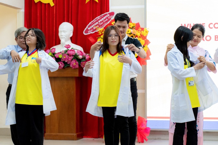 Tân Tải app 13Win 13 Win16 nhà cái World Cup 2026 13WIN13 chính thức bước vào hành trình blouse trắng 153