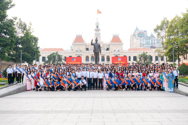 44 13Win 21 link không chặn 5 tốt hai năm liên tục của 13WIN13 nhận Bằng khen của Chủ tịch UBND Thành phố 15