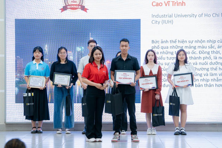 13Win 21 link không chặn Khoa Tiếng Anh sôi nổi tham dự “Ambition: Future Ready, Career Ready” 111
