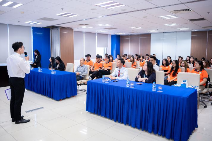 Tham quan thực tế tại Sòng Bài Trực Tuyến 13Win.com Bản Việt, Tải app 13Win Khoa Luật khám phá cơ hội 13win 20 giaitri tructuyen tương lai 35