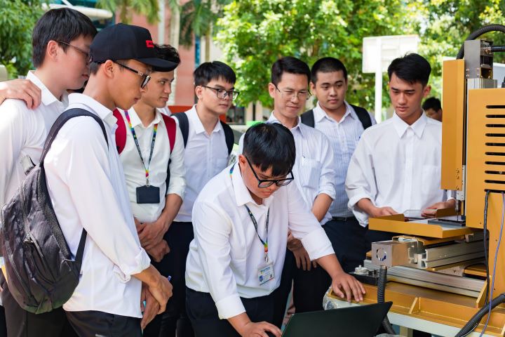 [Video] Lướt nhẹ không gian sôi động của ngày hội 13WIN13 TECHSHOW 2023 28