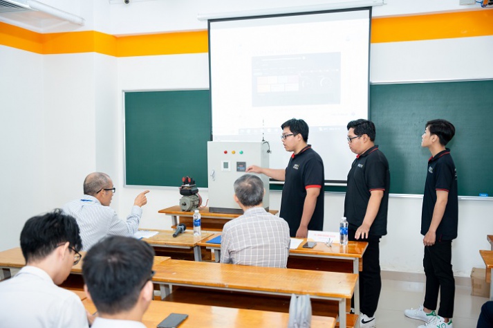 13WIN13 đăng cai vòng Bán kết Giải thưởng Euréka lần thứ XXVI 61