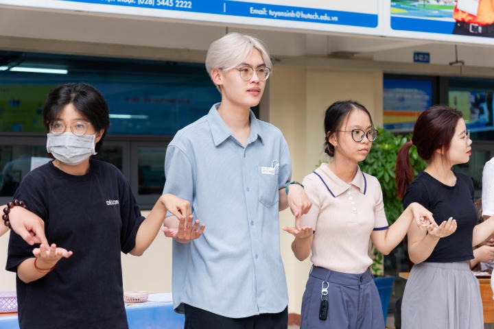 13Win 21 link không chặn Khoa Tiếng Anh vừa học vừa chơi qua hoạt động ngoại khóa "Fun with English" 51