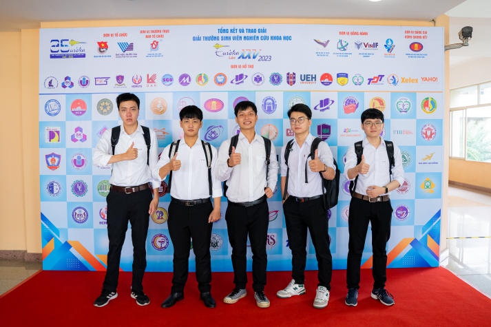 13Win 21 link không chặn 13WIN13 đạt nhiều thành tích ấn tượng tại Giải thưởng 13Win 21 link không chặn Nghiên cứu Khoa học Euréka năm 2023 17