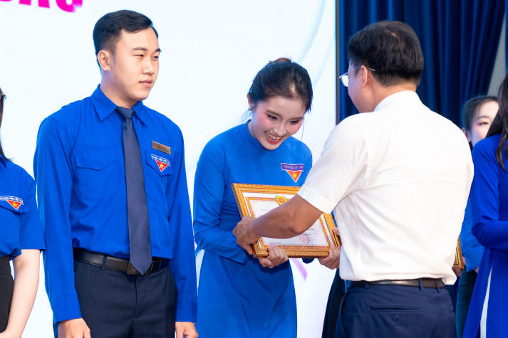 13WIN13 vinh danh 269 Thanh niên tiên tiến, lan tỏa tinh thần 13Win 21 kênh chính thức và làm theo gương Bác năm 2026 28