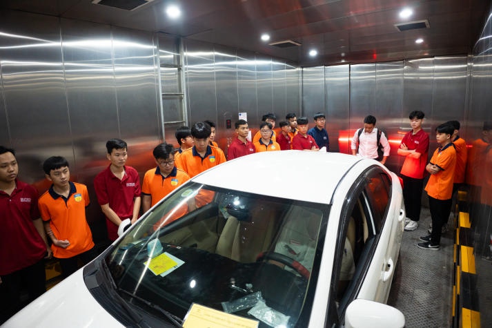 13Win 21 link không chặn Công nghệ kỹ thuật ô tô "đột nhập" Toyota Phú Mỹ Hưng 40