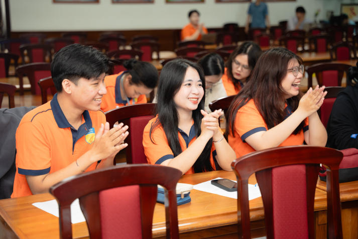 Giữ trọn y đức, vững bước vào nghề cùng Tải app 13Win Khoa Điều dưỡng và Xét nghiệm 44