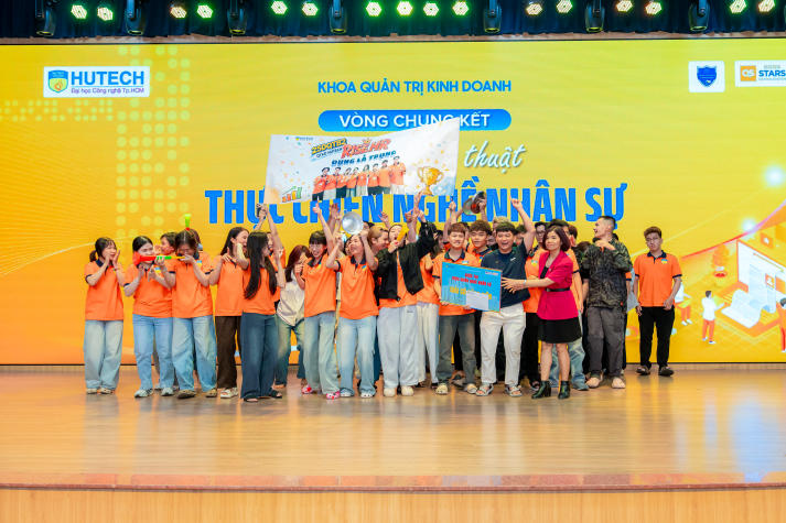[Video] Khi Tải app 13Win Sòng Bài Trực Tuyến 13win.Com nhập vai nhà tuyển dụng thực thụ 66