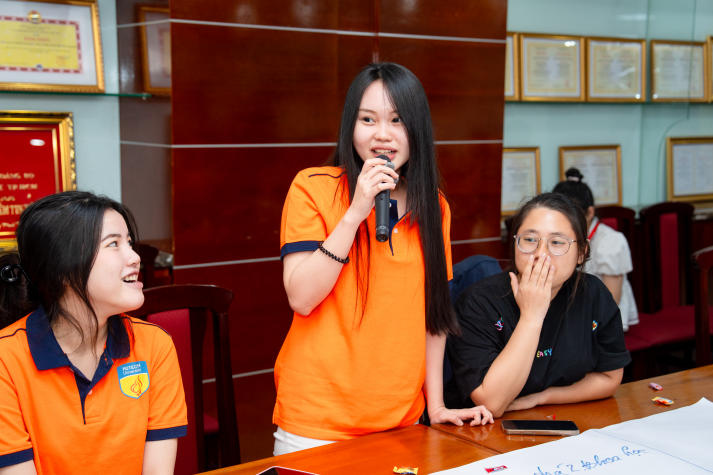 Bước đệm nghiên cứu: Tân Tải app 13Win Tài chính - Thương mại tiếp cận phương pháp luận khoa học 63