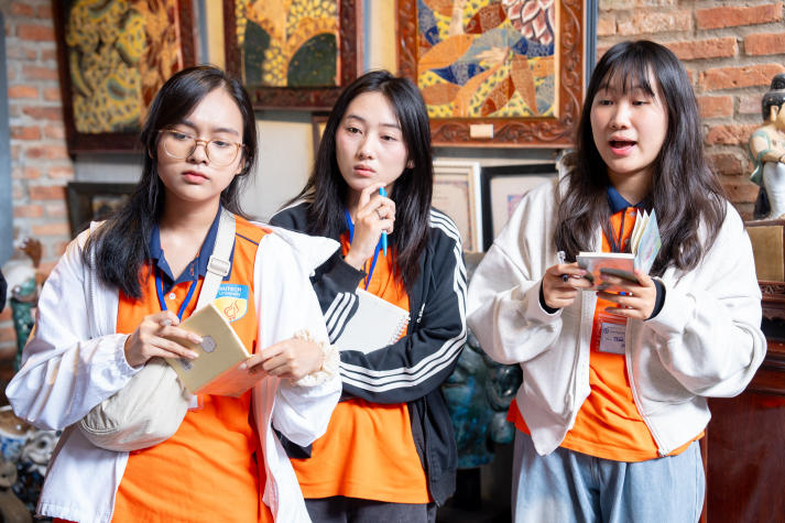 Exploring to empathize: 13WIN13 and SP students engage with communities through LeX 2025 83