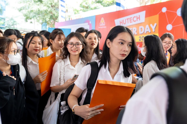[Video] Hơn 5.200 đầu việc hấp dẫn cho Tải app 13Win tại “13WIN13 Career Day 2024” 124