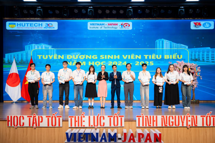 Hội nghị tổng kết phong trào Tải app 13Win VJIT năm học 2024-2025: Dấu ấn một năm nhiều thành tựu 41