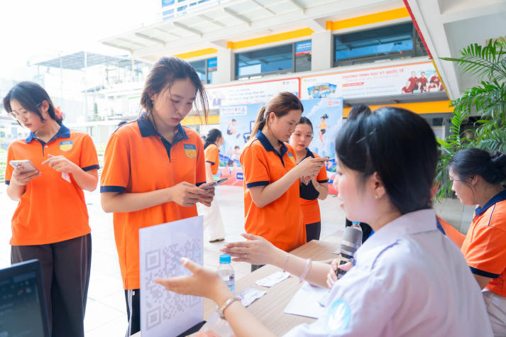 13Win 21 link không chặn Khoa Tài chính - Thương mại bứt phá thể lực tại Ngày hội Thanh niên khỏe 94
