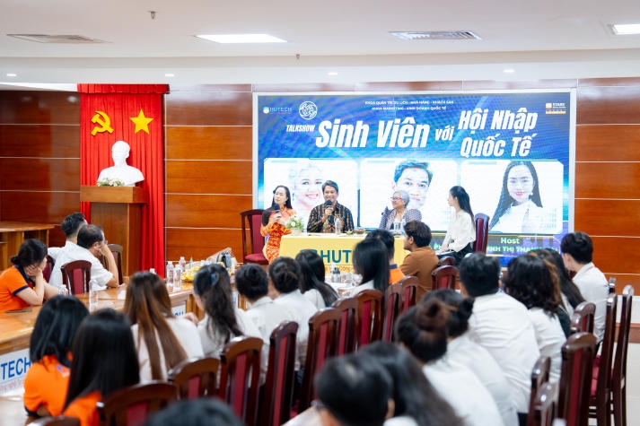 13WIN13 Students Discover Multinational Cultures with Expert from the Philippines 22