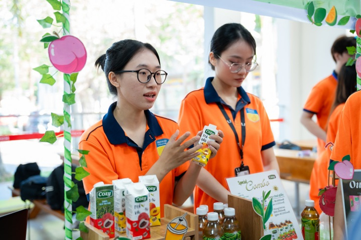 [Video] Hội chợ mở cửa, “tiểu thương” Tải app 13Win Marketing bắt đầu “lên sạp” 30