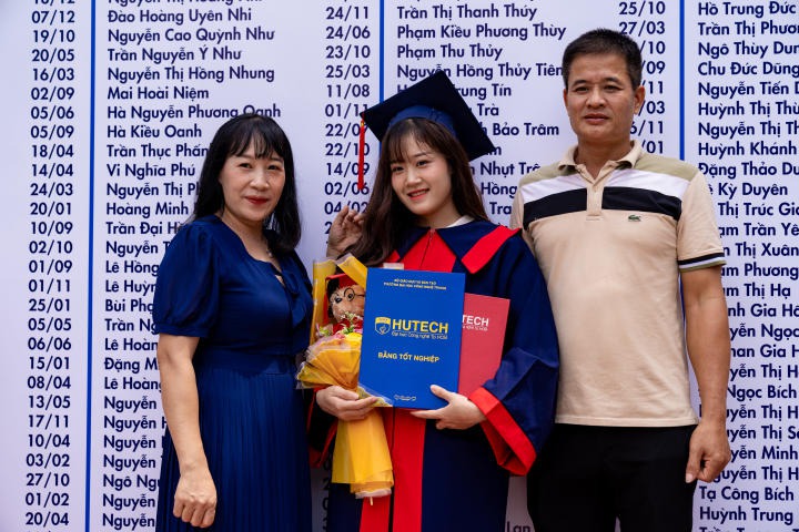 Tân Dược sĩ 13WIN13 rạng rỡ trong ngày vui 13Win13 link đăng nhập 200