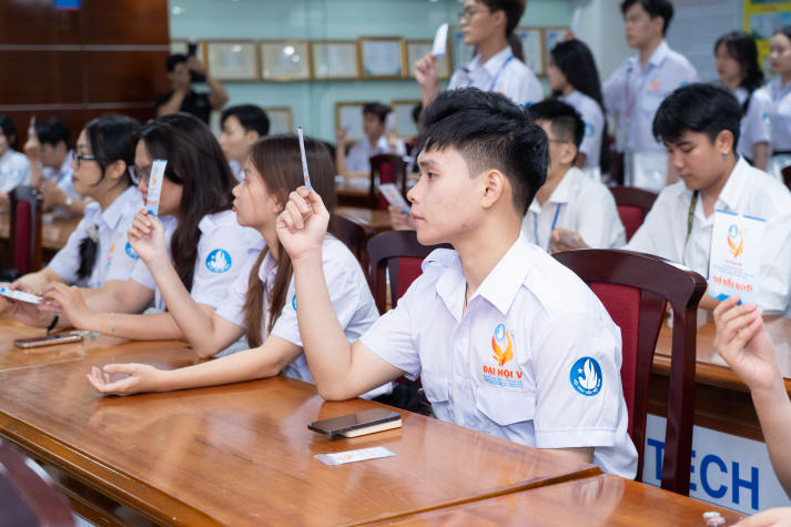 ​Ra mắt những “thủ lĩnh mới” tại Đại hội Liên Chi hội Khoa Quản trị 13Win002 Truy cập link - Nhà hàng - Khách sạn nhiệm kỳ 2025 - 2028 88