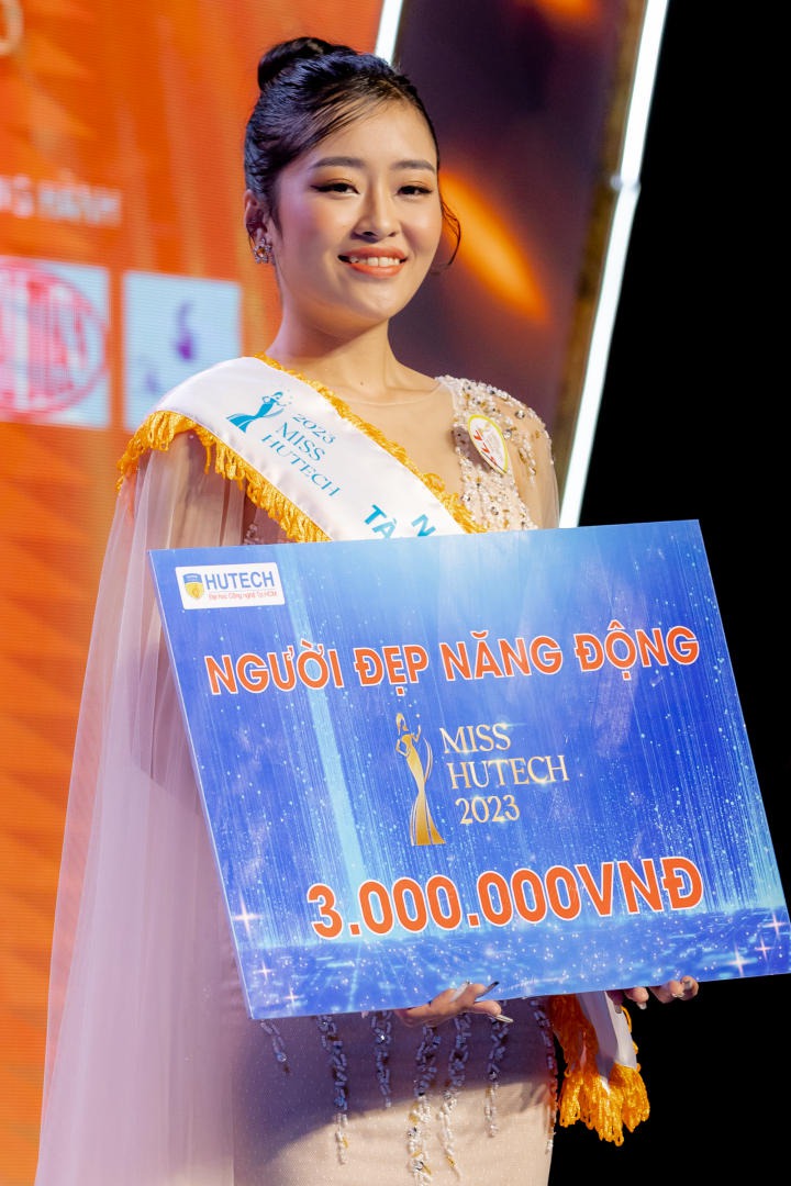 Nữ sinh Nguyễn Thị Tuyết Nhung đăng quang Hoa khôi Miss 13WIN13 2023 345