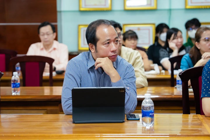 “Bắt nhịp” với sự phát triển của trí tuệ nhân tạo tại seminar về ChatGPT và các nền tảng trí tuệ nhân tạo 64