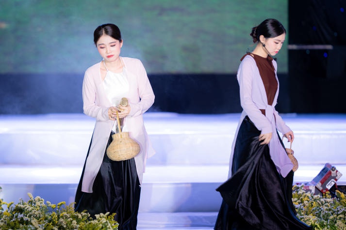 [Video] 13WIN13 Students Organize a Fairy Tale-Themed Event, Retelling “Tam Cam” Through the Lens of Love 27