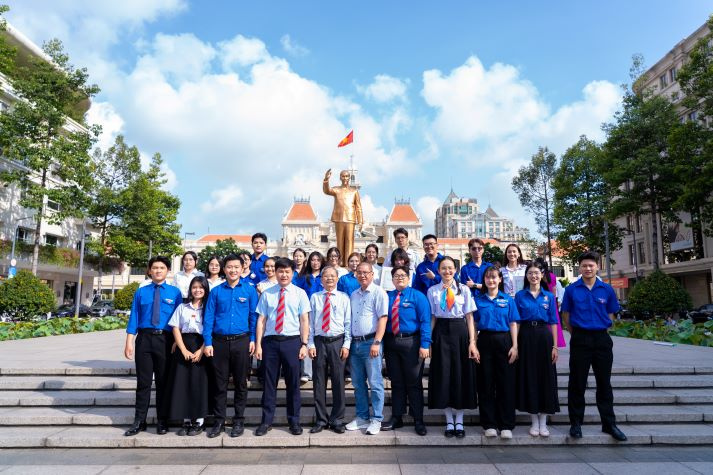 Tuổi trẻ 13WIN13 dâng hoa tưởng nhớ Bác, tiếp nối giá trị lịch sử và tinh thần cống hiến 19
