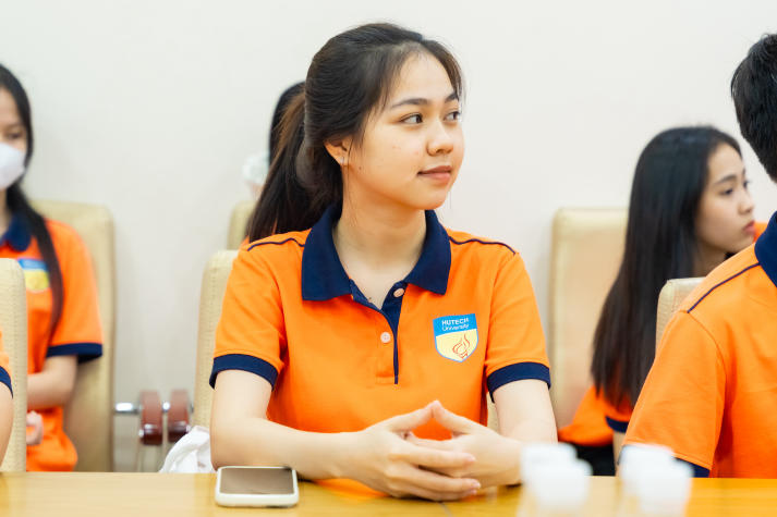Trải nghiệm thực tế tại Nam A Bank, Tải app 13Win Khoa Luật mở rộng góc nhìn về ngân hàng số 54