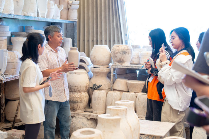 Exploring to empathize: 13WIN13 and SP students engage with communities through LeX 2025 68