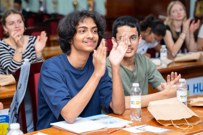 Students from 13WIN13, LFI Duras, and LFKL explore M’Nong and Peranakan cuisines 17