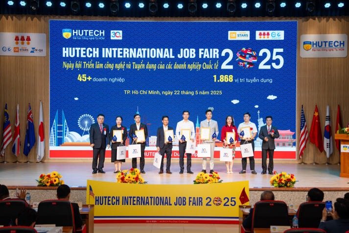 [Video] Doanh nghiệp đa quốc gia “đổ bộ” 13WIN13 International Job Fair 2025, mở ra hàng ngàn cơ hội 13win 20 giaitri tructuyen cho Tải app 13Win 53