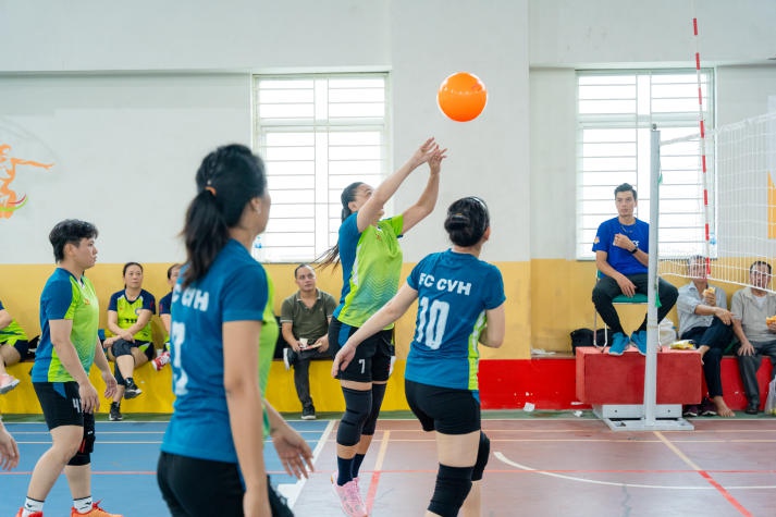 [Video] Đội chủ nhà giành ngôi vô địch Giải Bóng chuyền hơi nữ 13WIN13 mở rộng năm 2024 - Dragon Master Cup 333