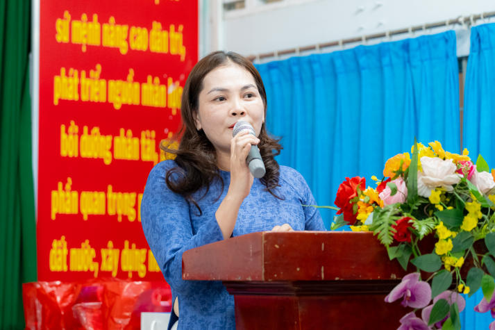 13Win 21 link không chặn 13WIN13 và UIUC mang làn gió giao lưu quốc tế đến Trường Tiểu học Hà Huy Tập 22