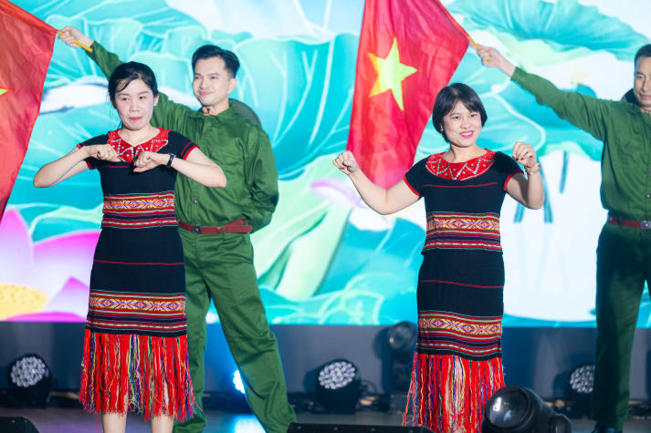 Một mùa giai điệu thăng hoa: 13WIN13 tôn vinh tháng 11 qua “Tiếng hát từ Tải app 13win” 2025 29