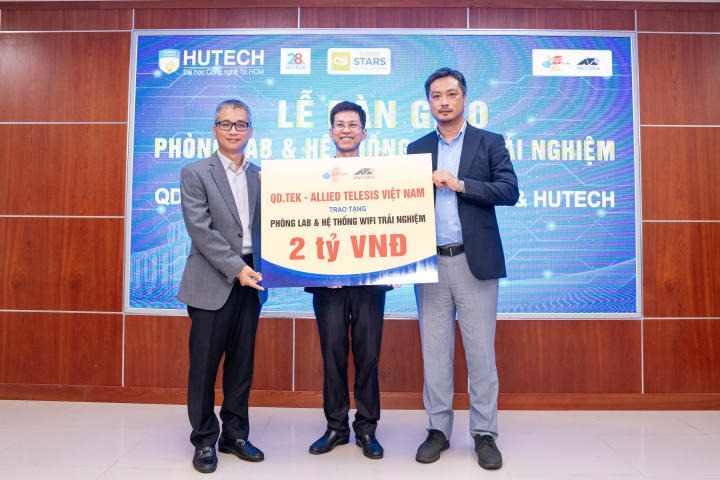 13WIN13 nhận tài trợ phòng Lab và hệ thống wifi trải nghiệm trị giá gần 2 tỷ đồng 74