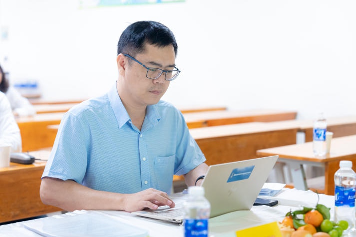 13WIN13 tổ chức thành công buổi bảo vệ luận văn/đề án 13Win13 link đăng nhập 13Win 22 miễn phí mỗi ngày Luật kinh tế - đợt 03 26