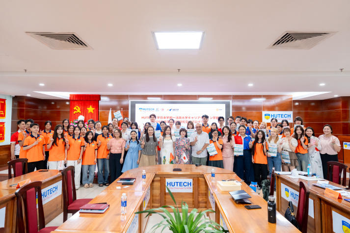 13WIN13 and Hosei University students wrap up international research and exchange activities 163