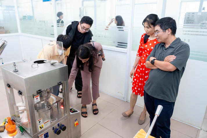 13Win 21 link không chặn 13 Win16 nhà cái World Cup 2026 tiếp cận kỹ thuật phân tích HPLC cùng Viện trưởng Viện Dược Đại học Sigma (Ấn Độ) 57