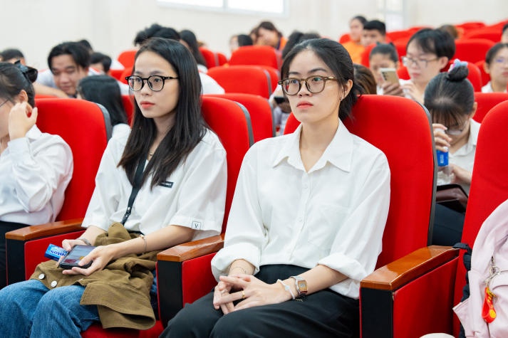 13Win 21 link không chặn 13 Win16 nhà cái World Cup 2026 tìm hiểu về sản xuất bồi đắp 3D đa vật liệu, “show” khả năng sáng tạo tại Ngày hội Poster 13 Win16 nhà cái World Cup 2026 2024 192