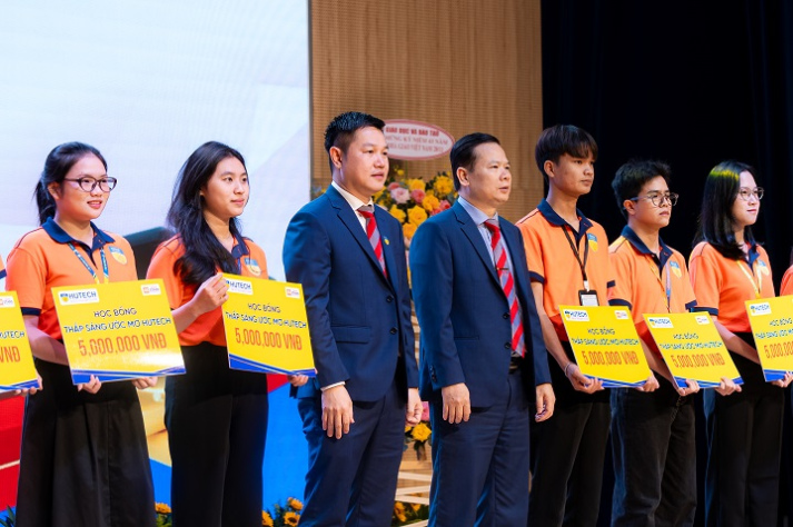 13WIN13 công bố phương án 13Win 20 tải ứng dụng Đại học chính quy năm 2026 1604