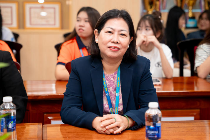 13Win 21 link không chặn Khoa Luật lắng nghe câu chuyện làm nghề từ những luật sư hàng đầu 57
