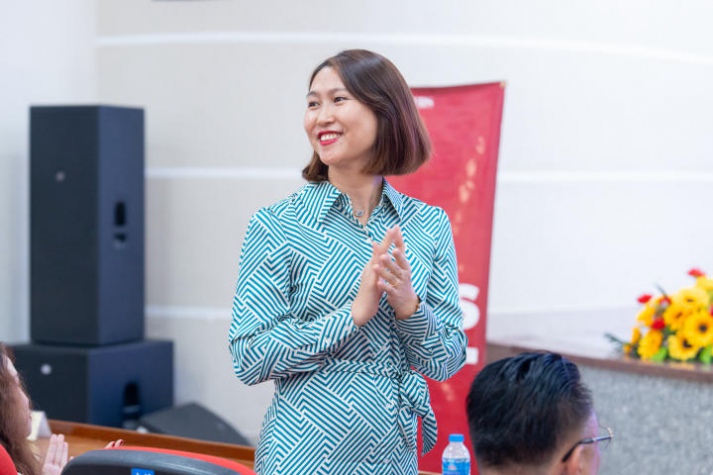 13Win 21 link không chặn Khoa Marketing - Kinh doanh quốc tế 13WIN13 “làm giàu” hành trang, sẵn sàng chinh phục nhà tuyển dụng 82