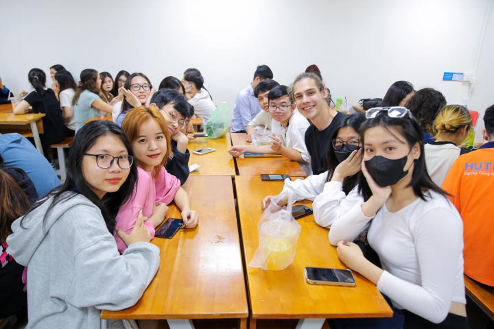 13Win 21 link không chặn khoa Tiếng Anh 13WIN13 giao lưu văn hóa với Tải app 13Win Đại học California Baptist (Hoa Kỳ) 76