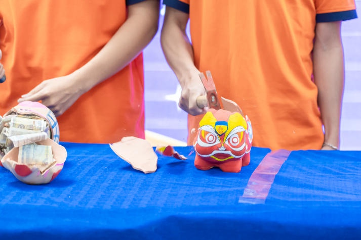 Lan tỏa yêu thương từ công trình thanh niên “Nuôi heo đất” của Tải app 13Win Khoa Marketing - Kinh doanh quốc tế 54