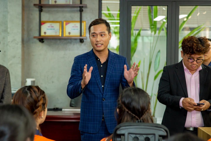 Top 50 BIZ Got Talent 2023 contestants visit Vinhome Grand Park and learn about real estate. 60