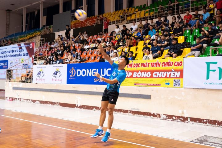 Bóng chuyền nam 13WIN13 xuất sắc giành chiến thắng 2-0 trong trận ra quân Giải bóng chuyền vô địch TP.HCM 2023 59