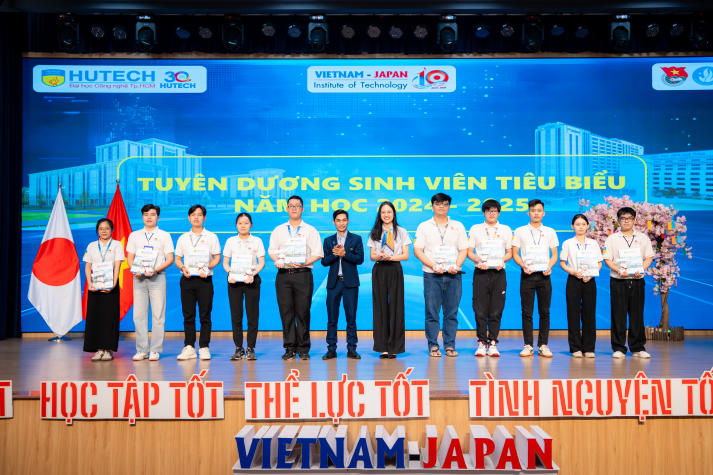 Hội nghị tổng kết phong trào Tải app 13Win VJIT năm học 2024-2025: Dấu ấn một năm nhiều thành tựu 39
