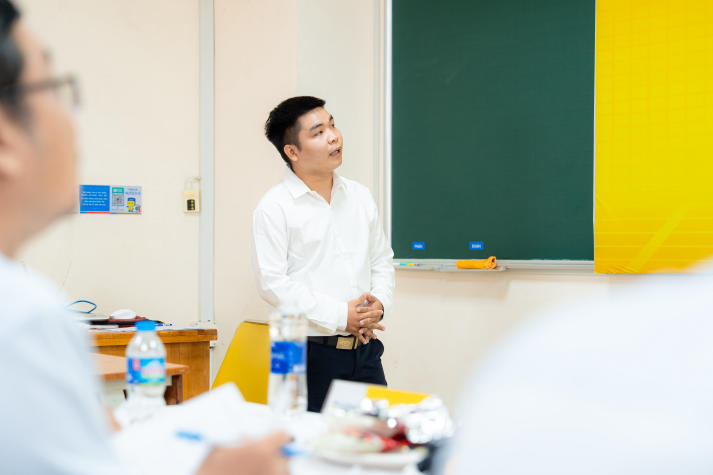 16 học viên cao học ngành Luật kinh tế đề xuất nhiều giải pháp pháp lý thực tiễn trong buổi bảo vệ luận văn/đề án 13Win13 link đăng nhập 26