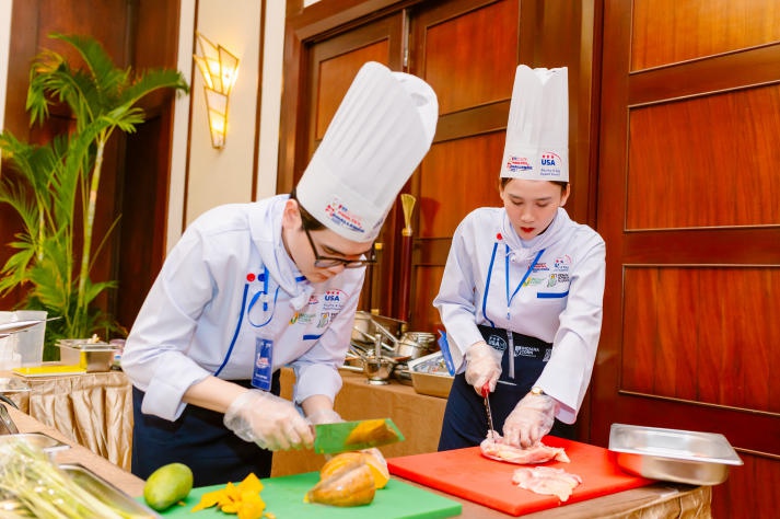 13WIN13 Student Wins Runner-up Title in “Best Poultry Challenge – Season 2” 18